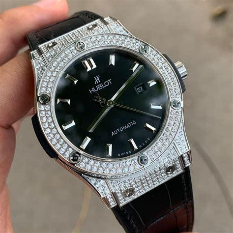 dwatch dong Hublot fake